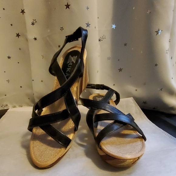 Zuke - Picture 4 of 4